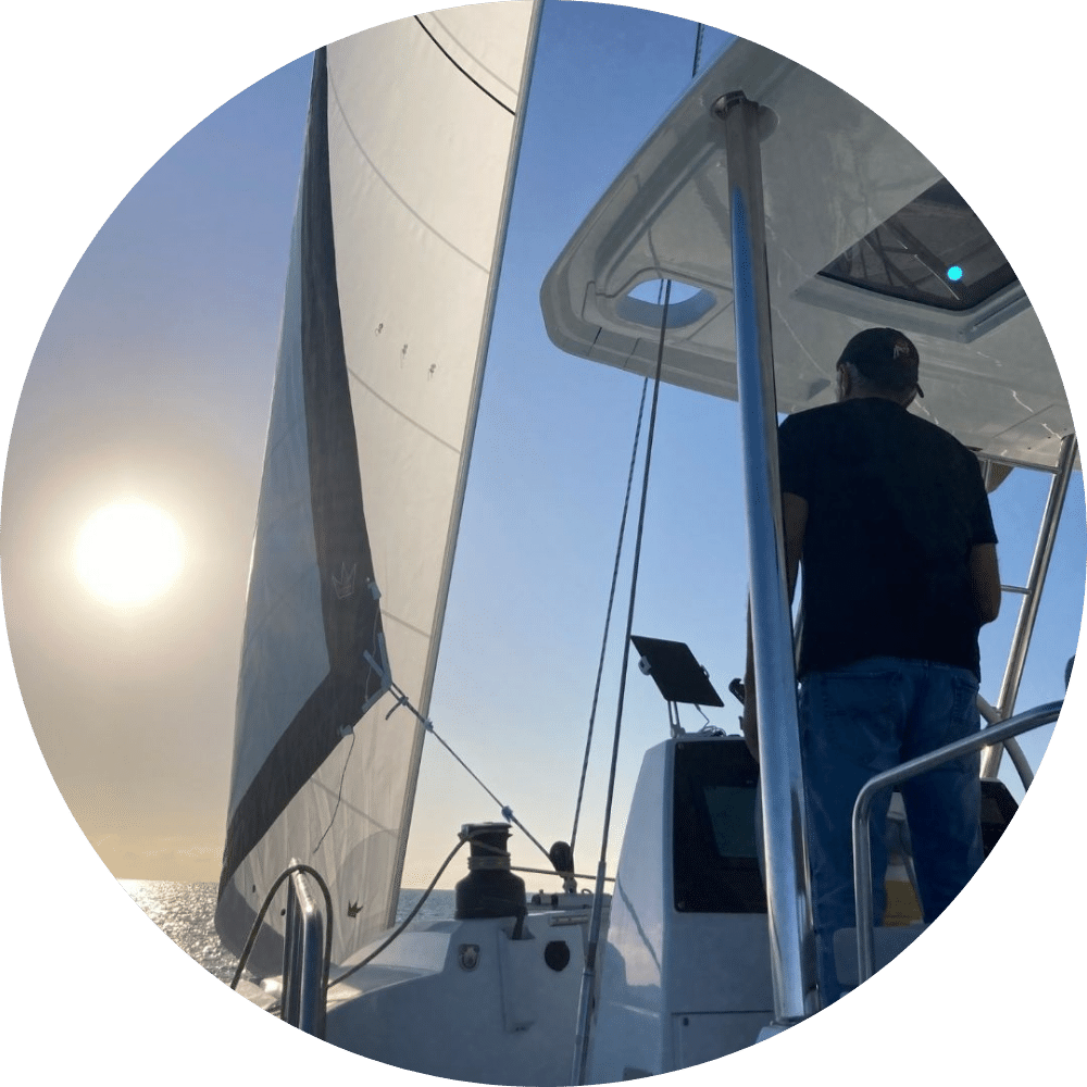 solar powered anchor light sailboat